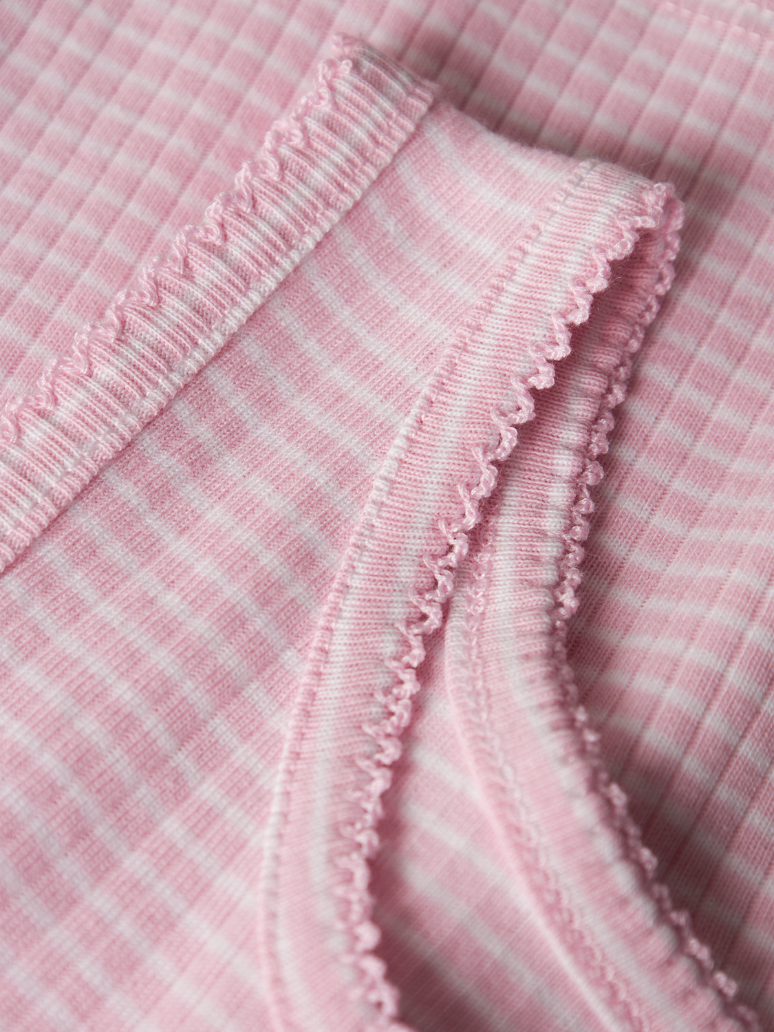 model_shot-front_full